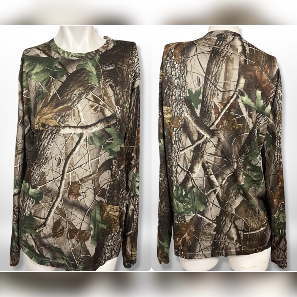 Outfitters Ridge thin athletic camouflage long sleeve top M
